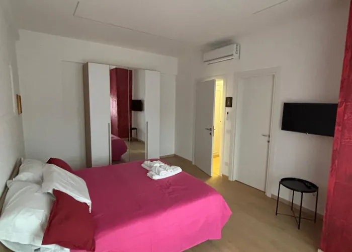 Roomestbb 4*